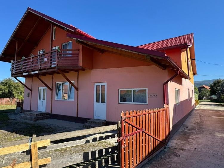 Casă cu 3 camere în Zăbala