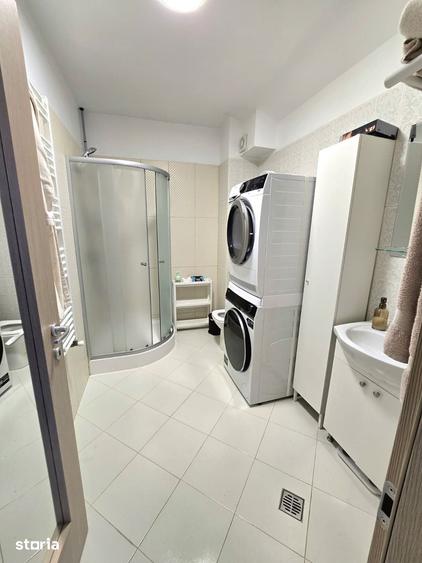 Apartament cu 3 camere decomandat în Holboca