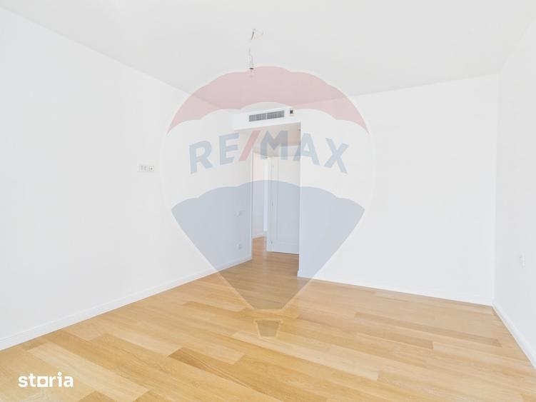 Apartament cu 4 camere în Central