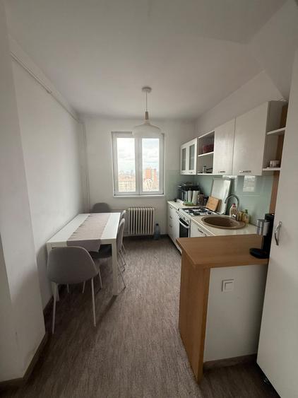 Apartament cu 2 camere decomandat, mobilat în Complex Studențesc