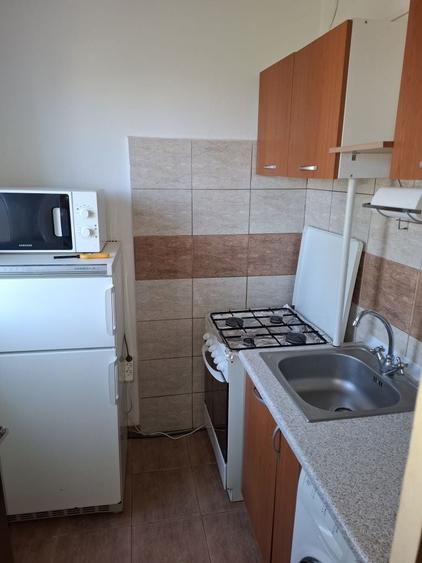 Apartament cu 2 camere semidecomandat în Tomis Nord