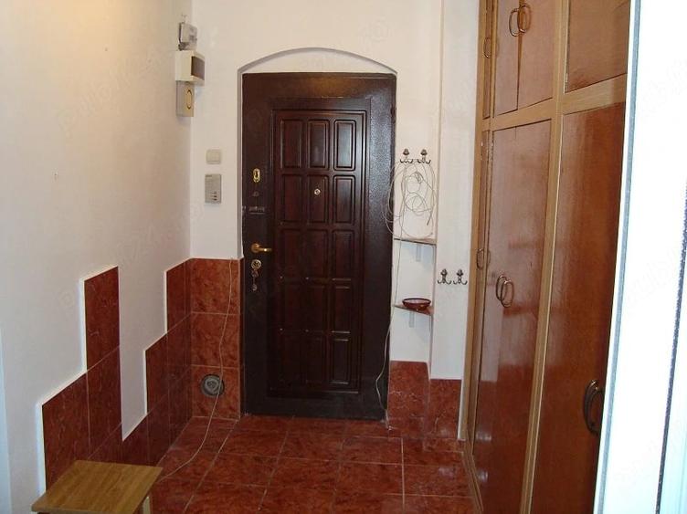 inchiriez apartament 2 camere - 10