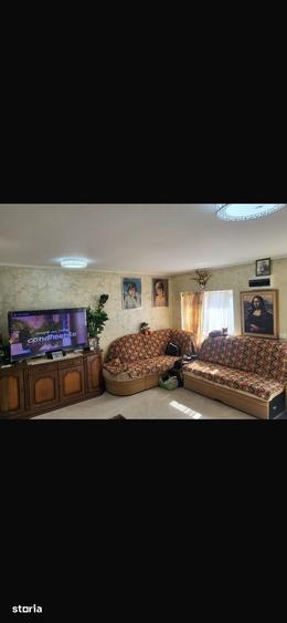 Casă cu 4 camere cu Teren 565 Mp în Central
