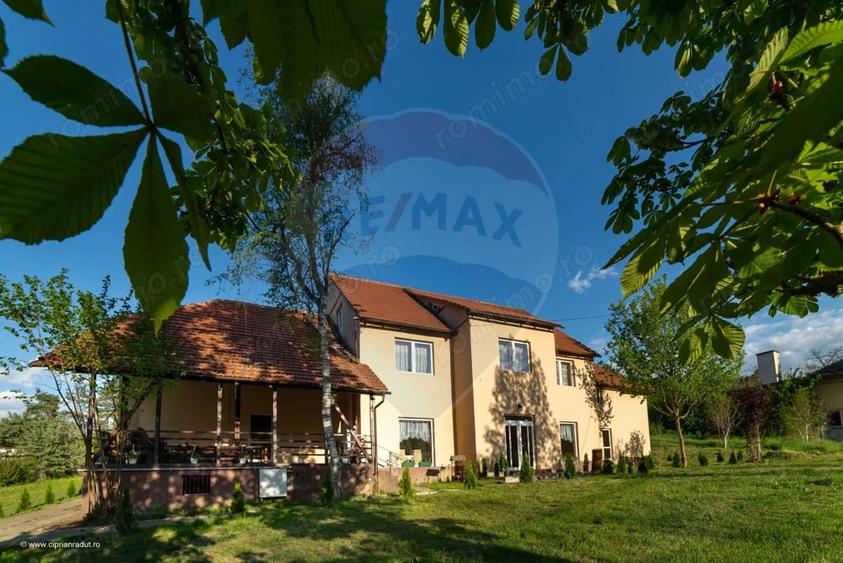Casă cu 16 camere cu Teren 417 Mp în Bazna