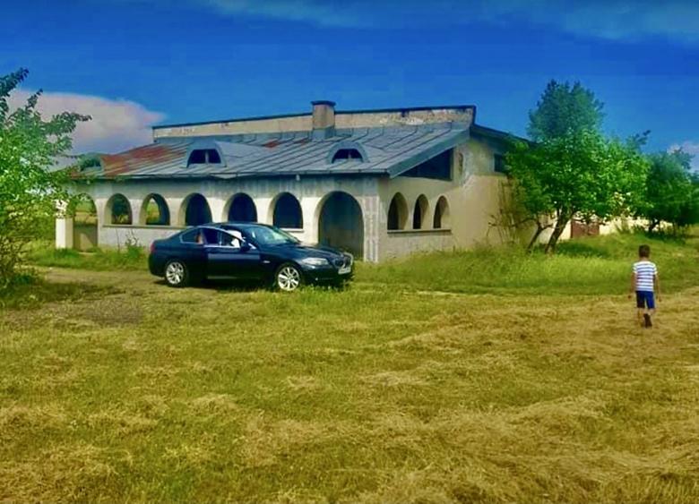 Spațiu comercial, în Punghina