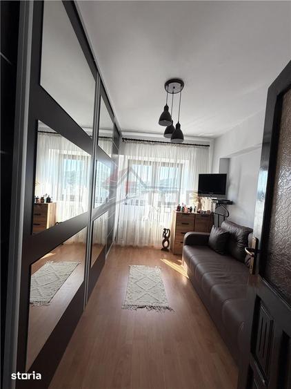 Apartament cu 4 camere în Nicolina
