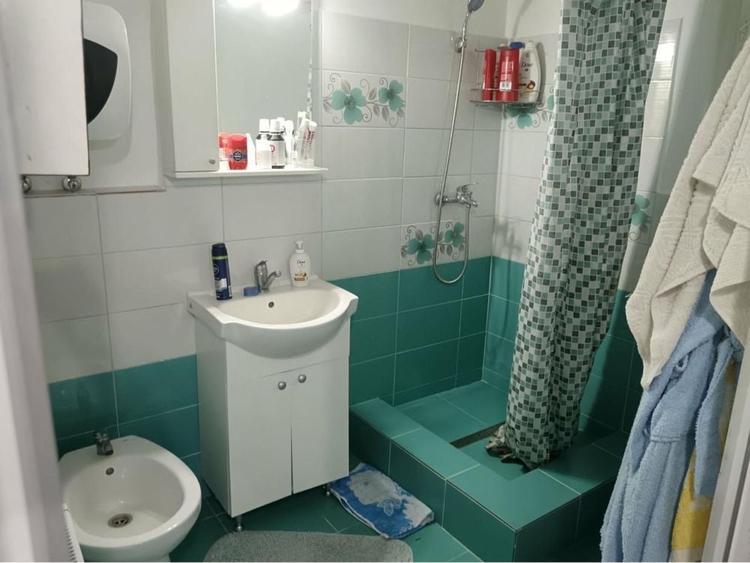 Casă cu 4 camere în Cermei