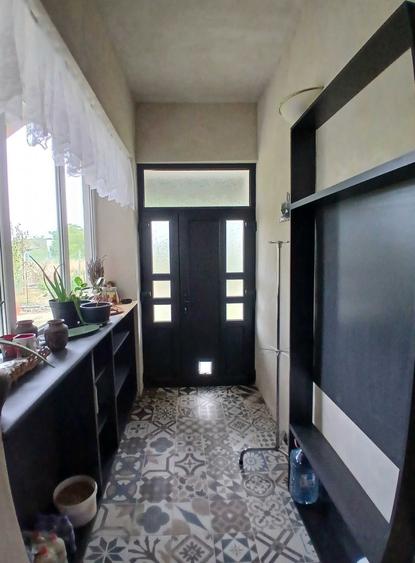 Casă cu 3 camere în Santăul Mare