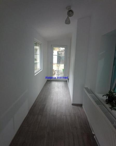 Casă cu 3 camere cu Teren 278 Mp în Palazu Mare