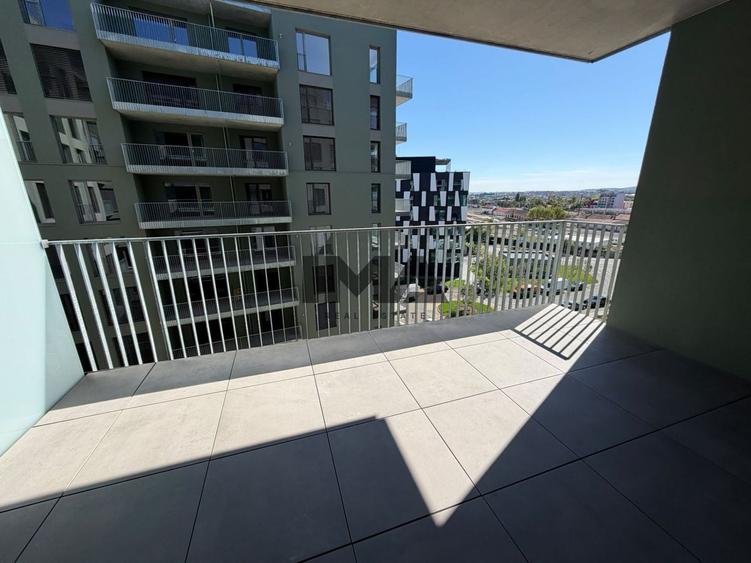 Apartament cu 2 camere semidecomandat în Semicentral