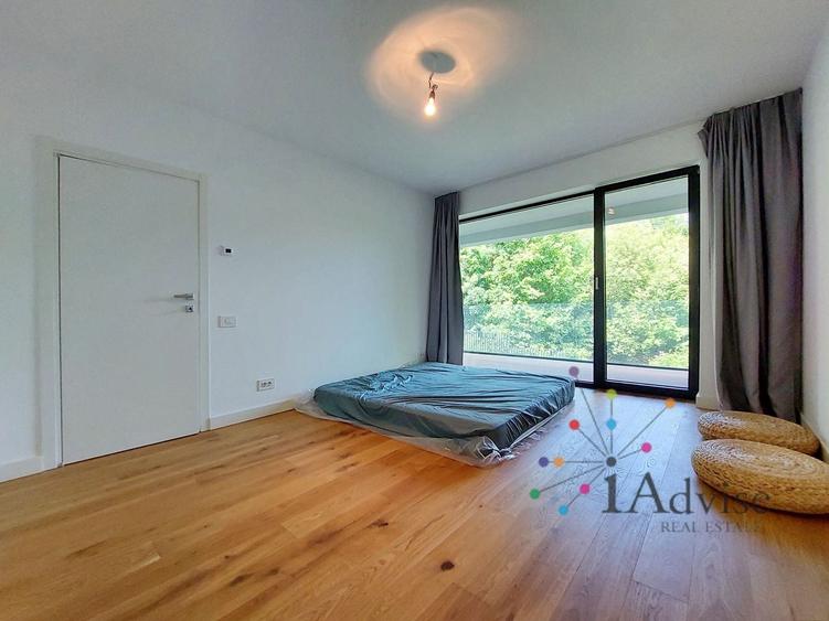 Apartament cu 3 camere decomandat, mobilat în Drumul Poienii
