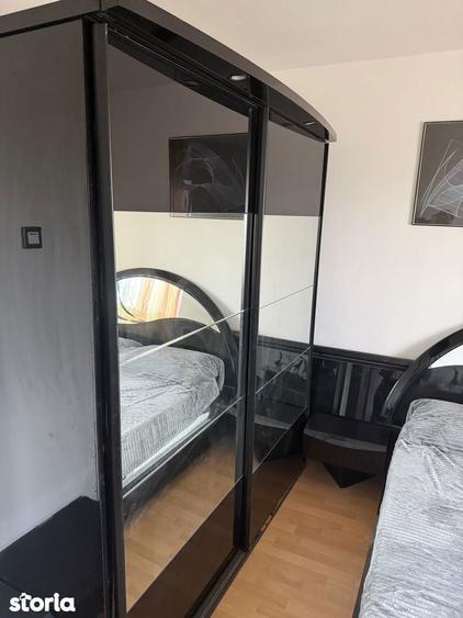 Apartament cu 3 camere în Calea București