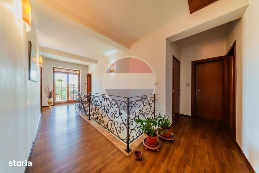 Vila premium cu piscina si garaj | 360 mp | Teren 1.030 mp - 2