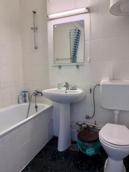 Apartament cu 4 camere decomandat, mobilat în Ultracentral