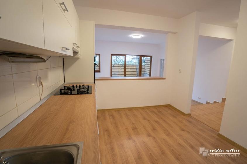Duplex cu 3 camere cu Canalizare în Andrei Mureșanu
