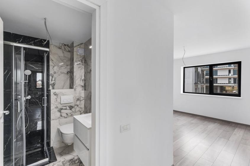 Apartament cu 3 camere decomandat în Ovidiu