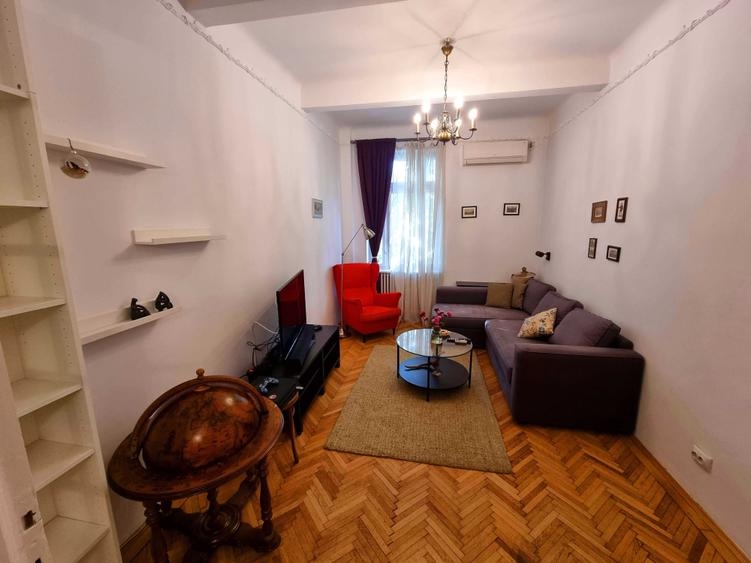 Apartament cu 2 camere decomandat în Lahovari