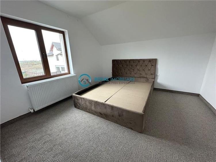 Duplex cu 4 camere cu Canalizare în Strejnicu