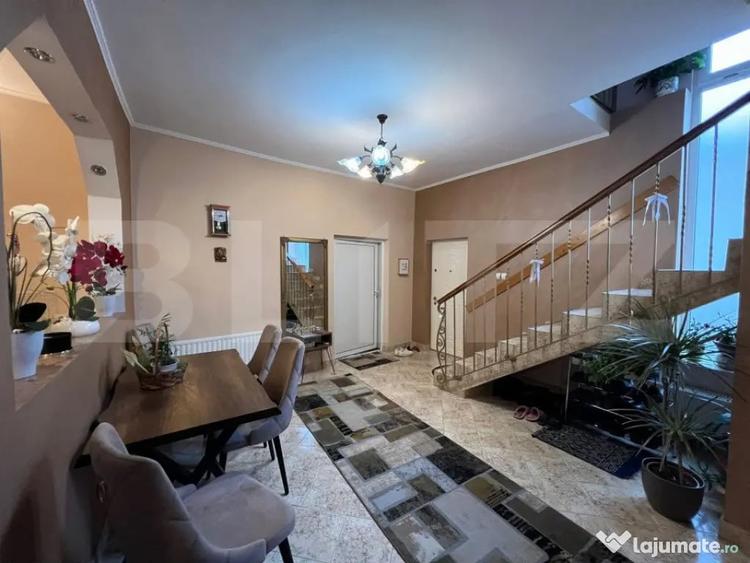 Casă cu 6 camere cu Teren 345 Mp în Titulescu