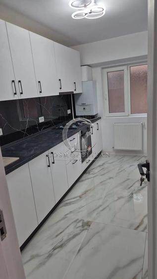 Apartament cu 3 camere semidecomandat în Obor