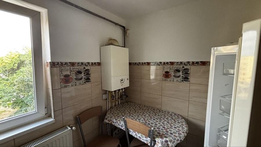 Apartament cu 2 camere decomandat în Micro 14