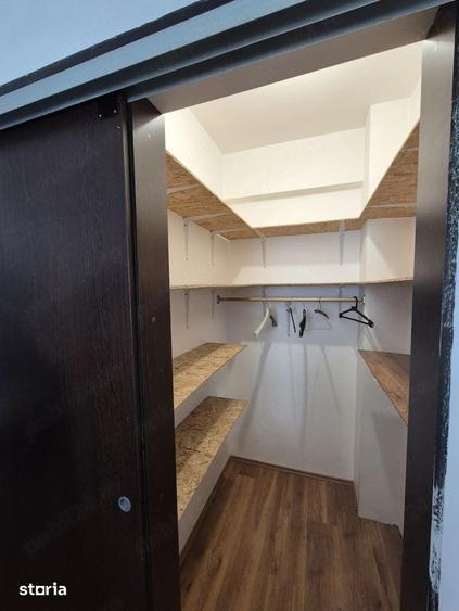 Apartament cu 3 camere semidecomandat în Florești