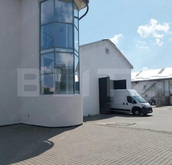 Spațiu comercial, de 1,100 mp, în Central