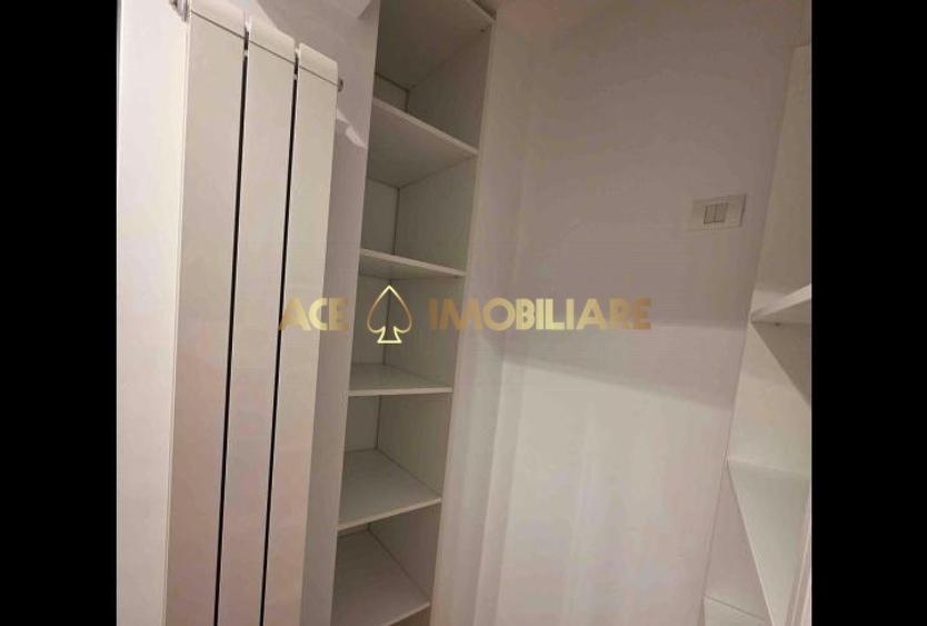 Apartament cu 2 camere semidecomandat, mobilat în Titan