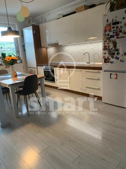 Apartament cu 2 camere semidecomandat, mobilat în Borhanci