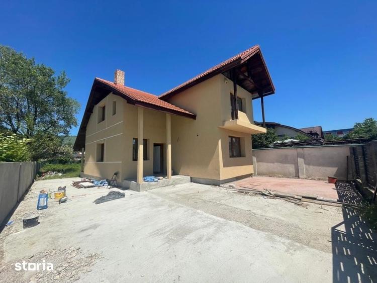 Casă cu 4 camere cu Teren 600 Mp în Orașul Vechi