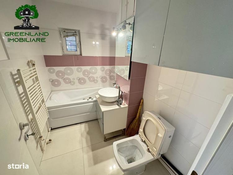 Apartament cu 4 camere decomandat în Nicolina