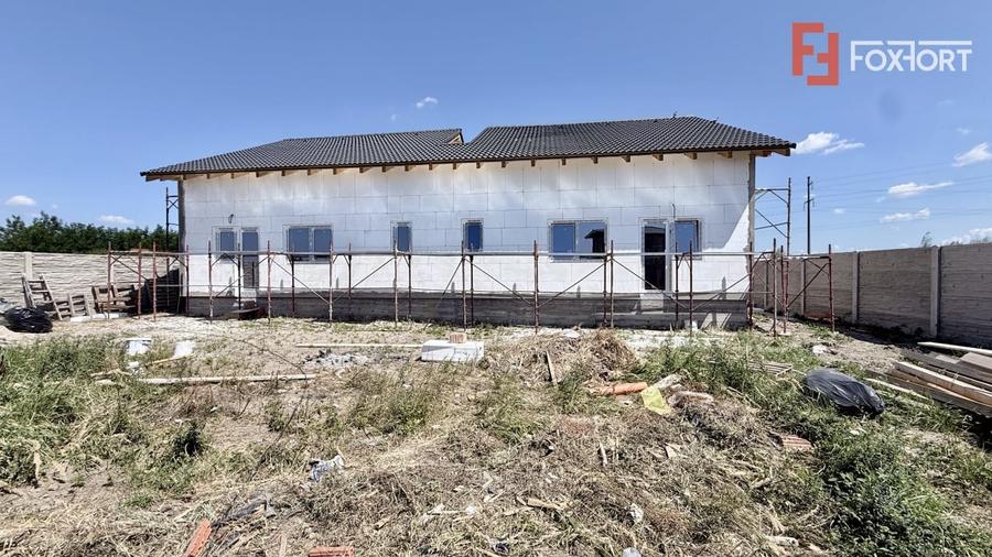 Duplex cu 3 camere cu Teren 334 Mp în Moșnița Nouă