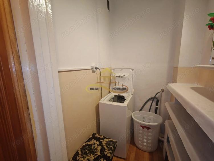 Apartament cu 3 camere decomandat, mobilat în Alexandru cel Bun