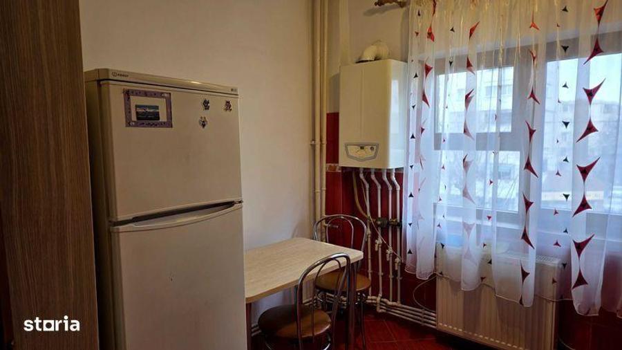 Proprietar ofer spre inchiriere garsoniera decomandataa - 5