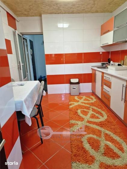 Apartament cu 3 camere decomandat în Cug
