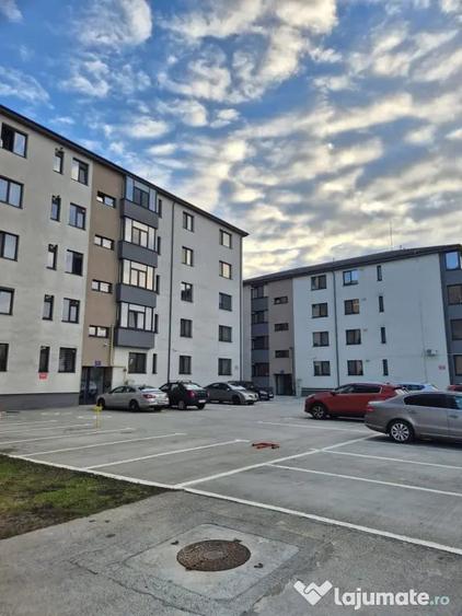 Apartament cu 2 camere decomandat în Găvana
