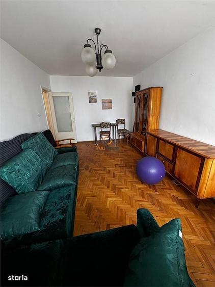Decomandat 3 Camere Zona Complex Centrul de Afaceri - 2