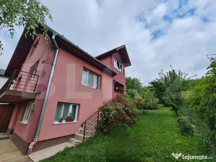 Casă cu 4 camere cu Teren 1270 Mp în Sâncraiu de Mureș