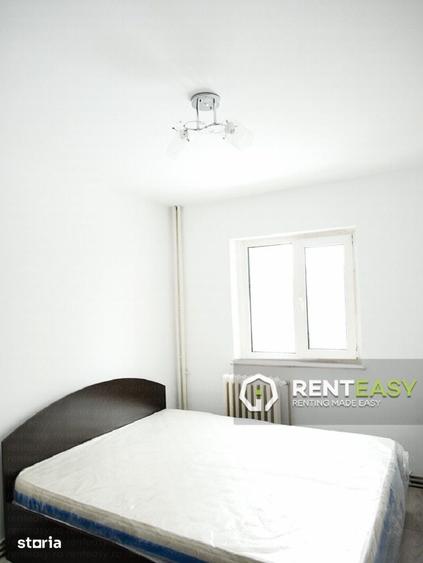 Apartament cu trei camere situat pe Bld. Independentei - 3