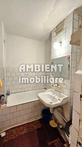 Apartament cu 3 camere semidecomandat în Nord