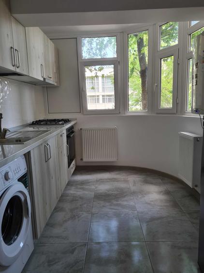 Apartament cu 2 camere decomandat în Ultracentral