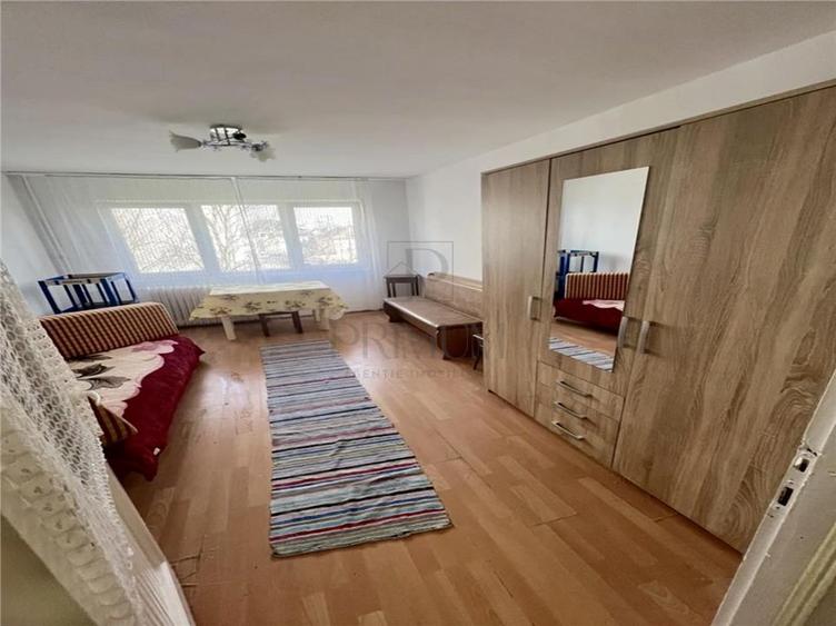 Garsonieră circulară, mobilată în Complex Studențesc