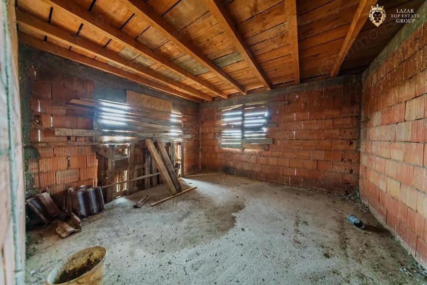 Casă cu 3 camere cu Teren 500 Mp în Vinga