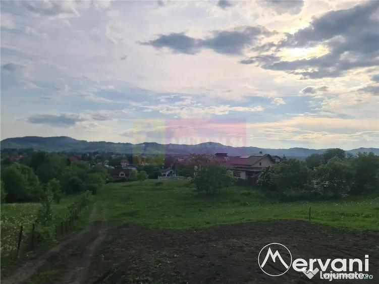 Teren de 871 mp, în Mușcel