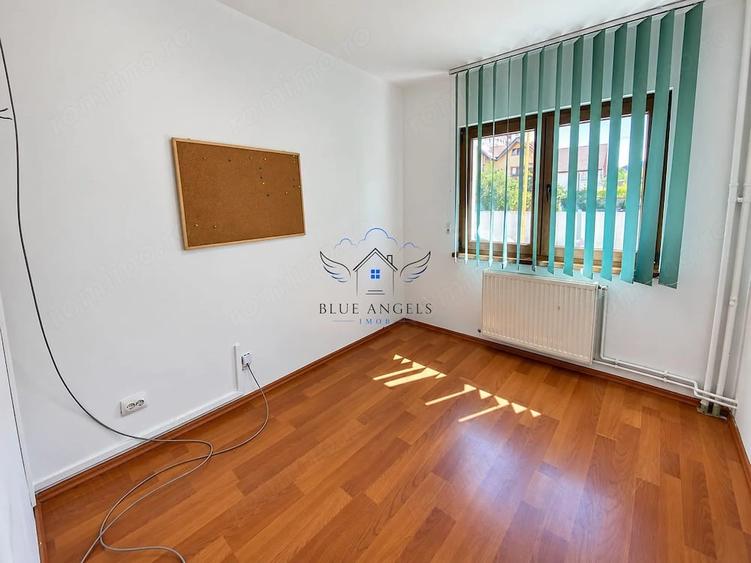 Apartament cu 4 camere semidecomandat în Calea București