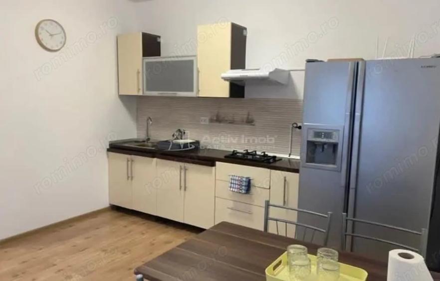 Apartament cu 3 camere decomandat în Iosia