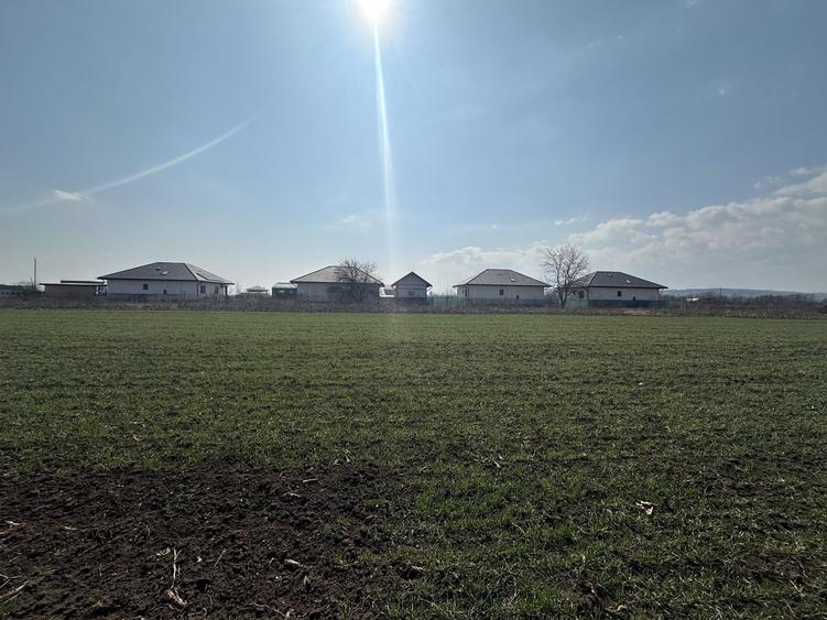 Teren Construcții intravilan de 2000 mp, în Central