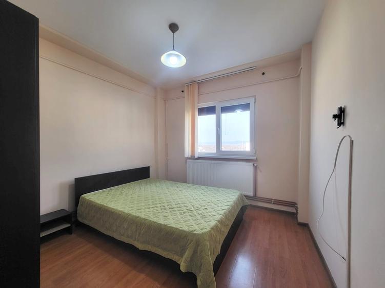 Apartament cu 2 camere decomandat în Republicii