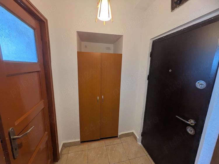 Apartament cu 2 camere semidecomandat în Romană