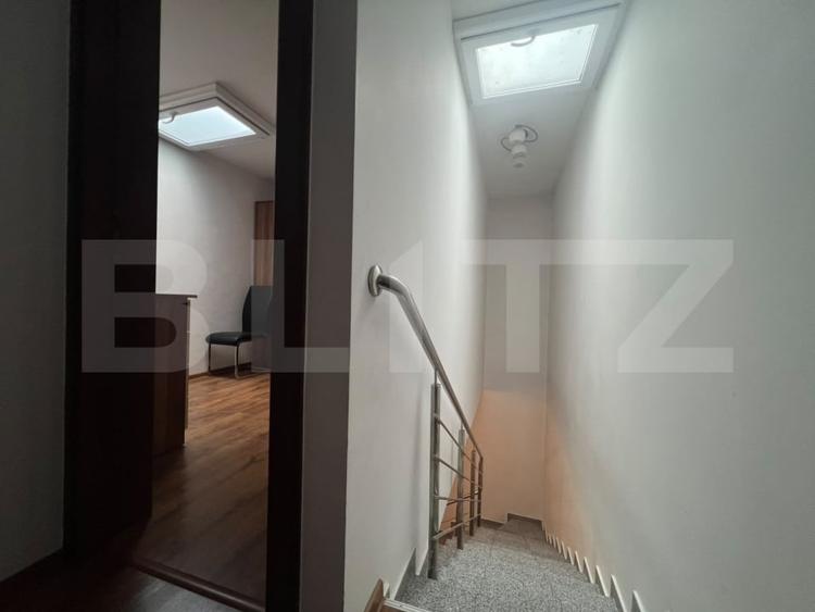 Casă individuală cu 3 camere cu Canalizare în Ultracentral